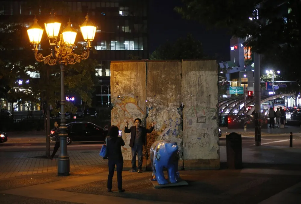 Pieces of the Berlin Wall Around the World