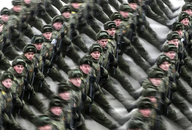 Servicemen march in formation at Alabino training ground in Moscow, Russia on April 5, 2017 during a rehearsal for the upcoming 9 May military parade marking the 72nd anniversary of the victory over Nazi Germany in World War II. (Photo by Valery Sharifulin/TASS via Getty Images)