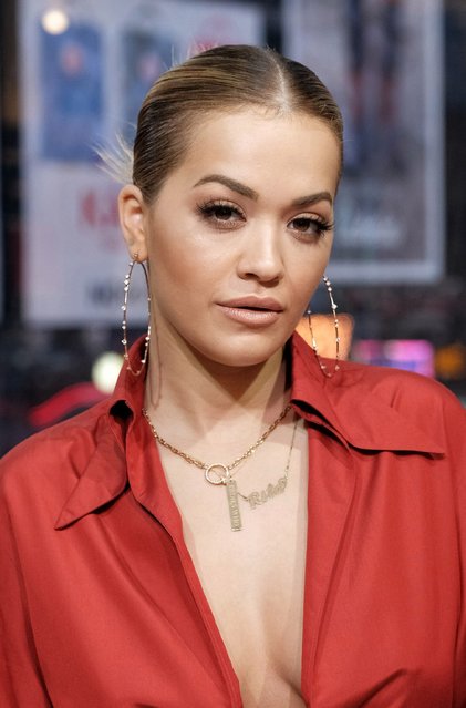 Rita Ora visits “Extra” at their New York studios at H&M in Times Square on December 7, 2016 in New York City. (Photo by D Dipasupil/Getty Images for Extra)