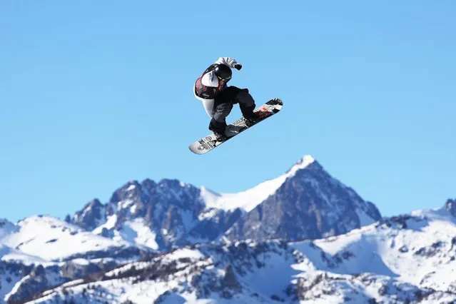 Tiarn Collins of Team New Zealand competes in the Men's Snowboard Slopestyle competition at the Toyota U.S. Grand Prix at Mammoth Mountain on January 08, 2022 in Mammoth, California. (Photo by Maddie Meyer/Getty Images)