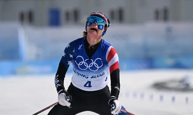 USA's Jessie Diggins celebrates winning the silver medal in the women's 30km mass start free cross-country event during the Beijing 2022 Winter Olympic Games at the Zhangjiakou National Cross-Country Skiing Centre in Zhangjiakou on February 20, 2022. (Photo by Christof Stache/AFP Photo)