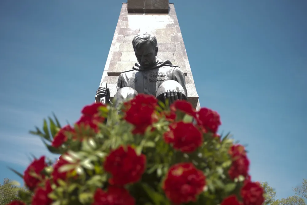 The Day in Photos – May 10, 2020