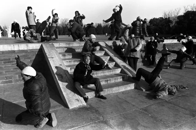 People perform Arhat exercise, a form of traditional Chinese fitness, at a park in Beijing in 1988. (Photo by Reuters/China Daily)