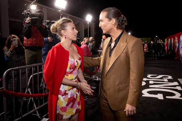 (L-R) Scarlett Johansson and Matthew McConaughey attend the premiere of Illumination's “Sing 2” on December 12, 2021 in Los Angeles, California. (Photo by Emma McIntyre/Getty Images)