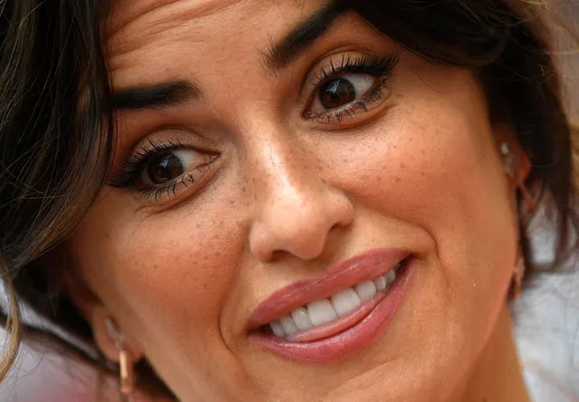 Spanish actress and cast member Penelope Cruz attends the UK premiere of “Pain and Glory” in London, Britain, 08 August 2019. The movie opens in the UK on 24 August. (Photo by Neil Hall/EPA/EFE)
