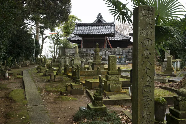 Grave markers behind the Hosenji temple in the Utatsuyama Temple district in Kanazawa, Japan on January 8, 2016. (Photo by Linda Davidson/The Washington Post)