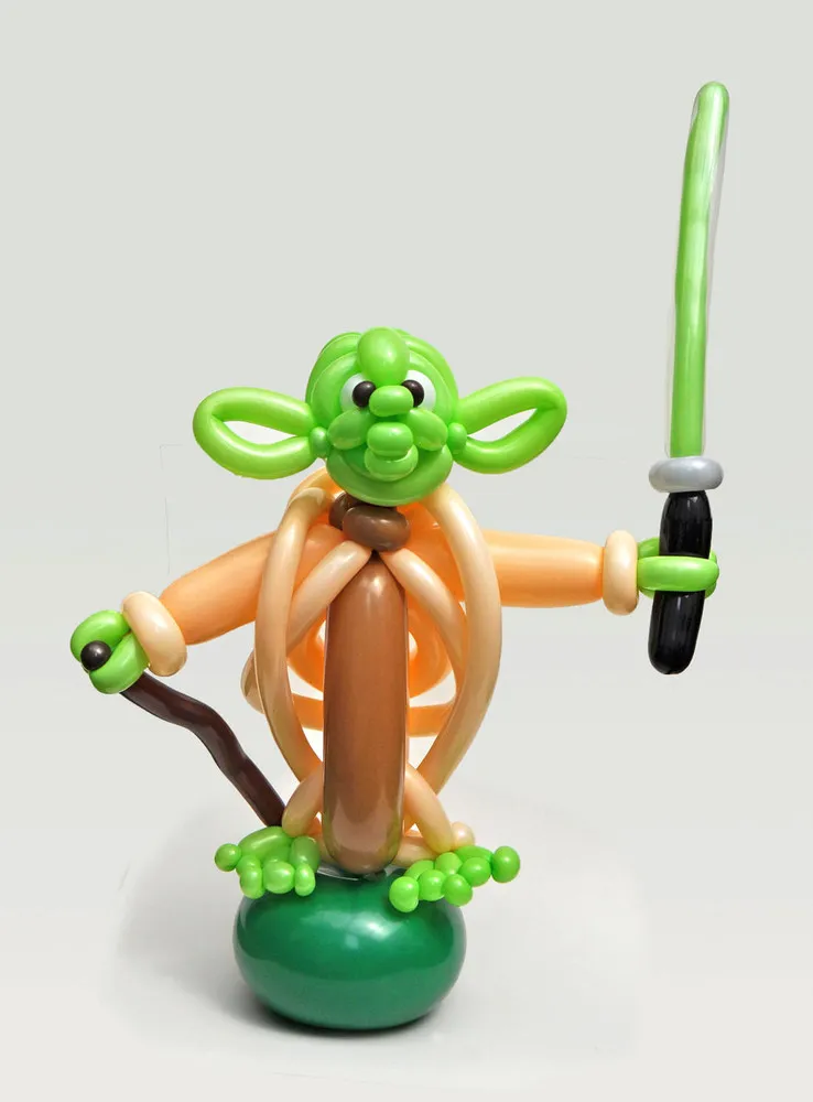 Incredible Balloon Art by Rob Driscoll