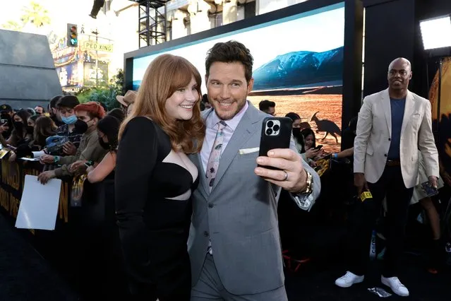 (L-R) American actors Bryce Dallas Howard and Chris Pratt attend the Los Angeles premiere of Universal Pictures' “Jurassic World Dominion” on June 06, 2022 in Hollywood, California. (Photo by Kevin Winter/Getty Images)