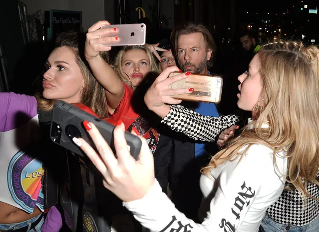 American stand-up comedian, actor, writer and television personality David Spade takes some selfies with some younger fans in Los Angeles, Southern California, USA on October 27, 2017. (Photo by Splash News and Pictures)