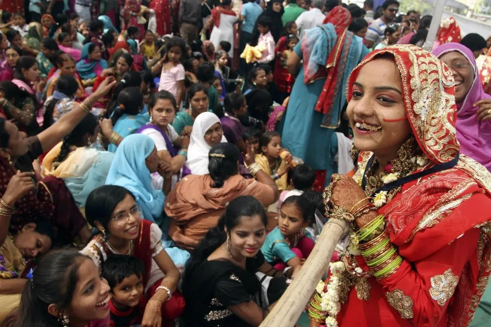 A Mass Marriage of 162 Muslim Couples in India