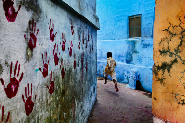 "Steve McCurry: India", co-organized by the Rubin Museum and the International Center of Photography, brings together photographs of India-its people, monuments, landscapes, seasons, and cities. The exhibition at the Rubin Museum in New York runs from November 18, 2015- April 4, 2016. Here: A boy in mid-flight in Jodhpur, Rajasthan, India, in 2007. (Photo by Steve McCurry)