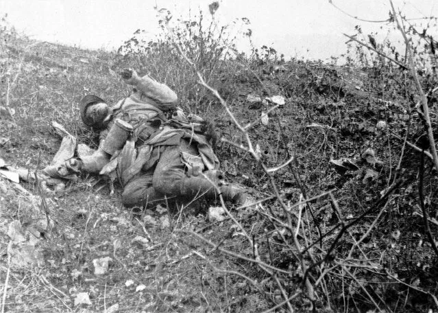 The body of a Senegalese soldier, Dradaima Cisse, of the 67th Regiment, killed while fighting for the French, is pictured in Verdun, France, 1918 during the Great War. Some of the last survivors in France from a colonial-era infantry corps that recruited tens of thousands of African soldiers to fight in French wars around the world will be able to live out their final days with family members back in Africa after a French government U-turn on their pension rights. (Photo by AP Photo, File)