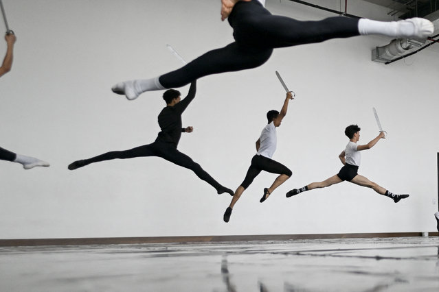 Members of the Colombian Ballet Company (Incolballet) rehearse the Nutcracker in Cali, Colombia, on November 21, 2024. This ballet company offers academic and artistic opportunities to underprivileged children who dream of becoming professional dancers. (Photo by Joaquin Sarmiento/AFP Photo)