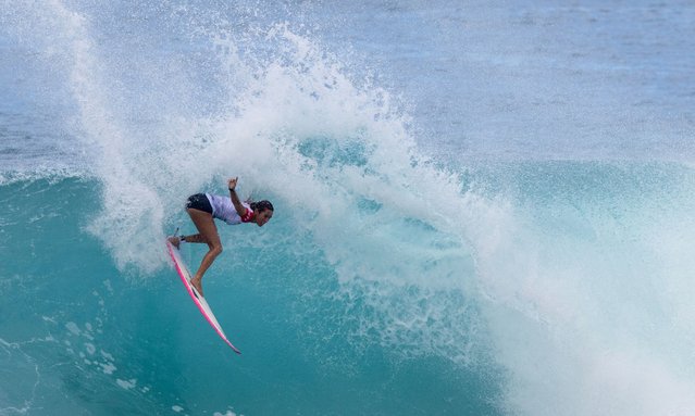 Hawaii's Moana Jones Wong rides a wave during the WSL Lexus Pipe Pro women's event at Pipeline on the North Shore of Oahu, Hawaii, February 5, 2025. Jones Wong lost the heat of 16 and is out of the event. (Photo by Brian Bielmann/AFP Photo)