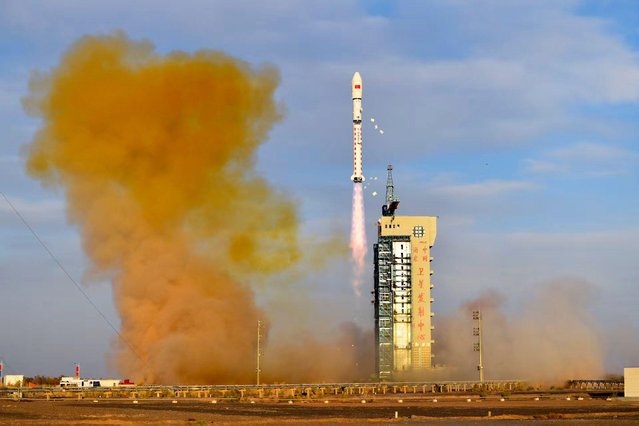 A Long March-2D carrier rocket carrying the Shiyan-31 test satellite blasts off from the Jiuquan Satellite Launch Center in northwest China on October 13, 2025. China successfully launched a new test satellite into space from the Jiuquan Satellite Launch Center in northwest China on Monday. The Shiyan-31 test satellite was launched at 6:00 p.m. (Beijing Time) aboard a Long March-2D carrier rocket and entered the preset orbit successfully. (Photo by Wang Jiangbo/Xinhua News Agency/Alamy Live News)