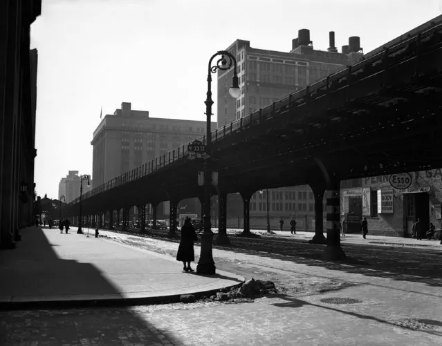 The Ninth Avenue “El”, or elevated, tracks are seen looking south at 33rd Street in New York, February 22, 1940. The transit commission authorized condemnation of the structure. (Photo by AP Photo)