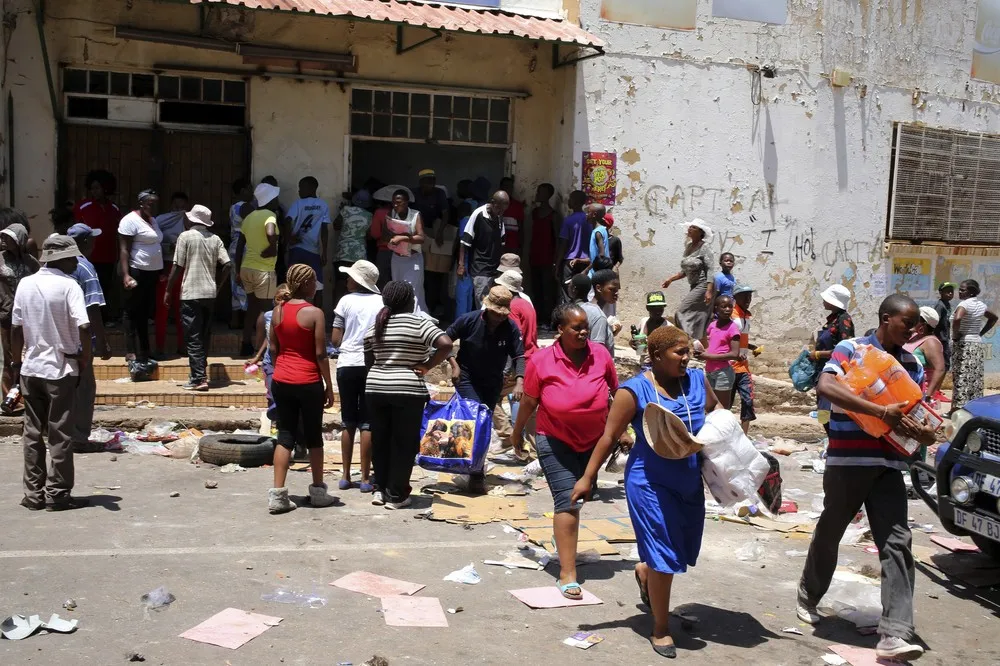 South Africa: Foreign-Owned Shops Looted