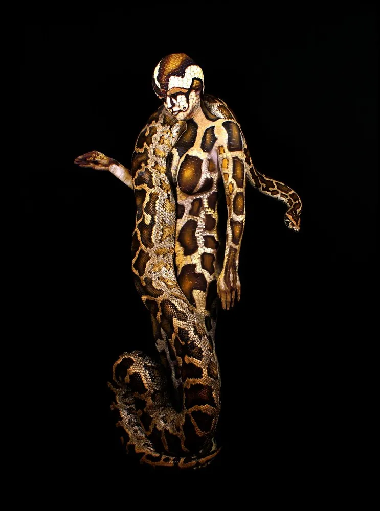 Impressive Bodypainting by Johannes Stötter