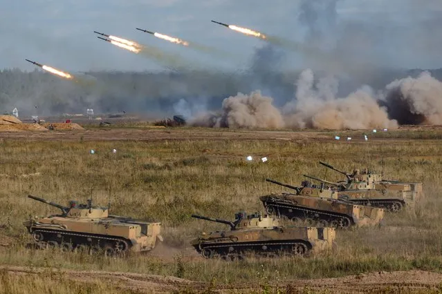 A general view shows the Mulino training ground during the active phase of the military exercises “Zapad-2021” staged by the armed forces of Russia and Belarus in Nizhny Novgorod Region, Russia, September 11, 2021. The drills also involve military personnel from Armenia, India, Kazakhstan, Kyrgyzstan and Mongolia. (Photo by Vadim Savitskiy/Russian Defence Ministry Press Service/Handout via Reuters)
