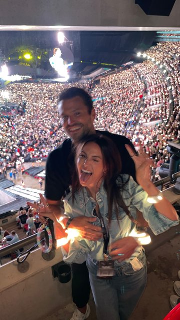 English actress Michelle Keegan has been busy lately preparing for her upcoming return to TV. It was great to see her enjoying some with her husband, Mark Wright, by attending one of Coldplay's latest concerts on August 24, 2025. (Photo by instagram)