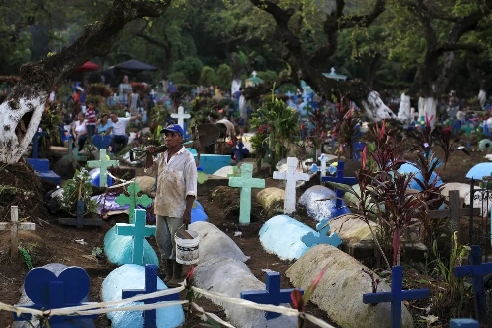 Day of the Dead around the World