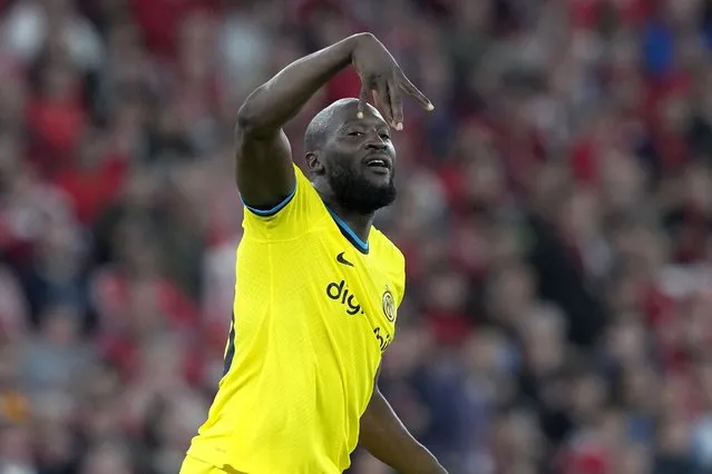 Inter Milan's Romelu Lukaku celebrates after scoring his side's second goal during the Champions League quarter final first leg soccer match between Benfica and Inter Milan at Luz stadium in Lisbon, Tuesday, April 11, 2023. (Photo by Armando Franca/AP Photo)