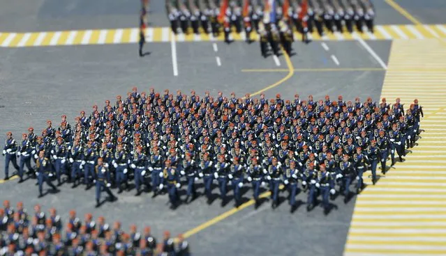 Russian servicemen march during the Victory Day parade at Red Square in Moscow, Russia, May 9, 2015. (Photo by Reuters/Host Photo Agency/RIA Novosti)