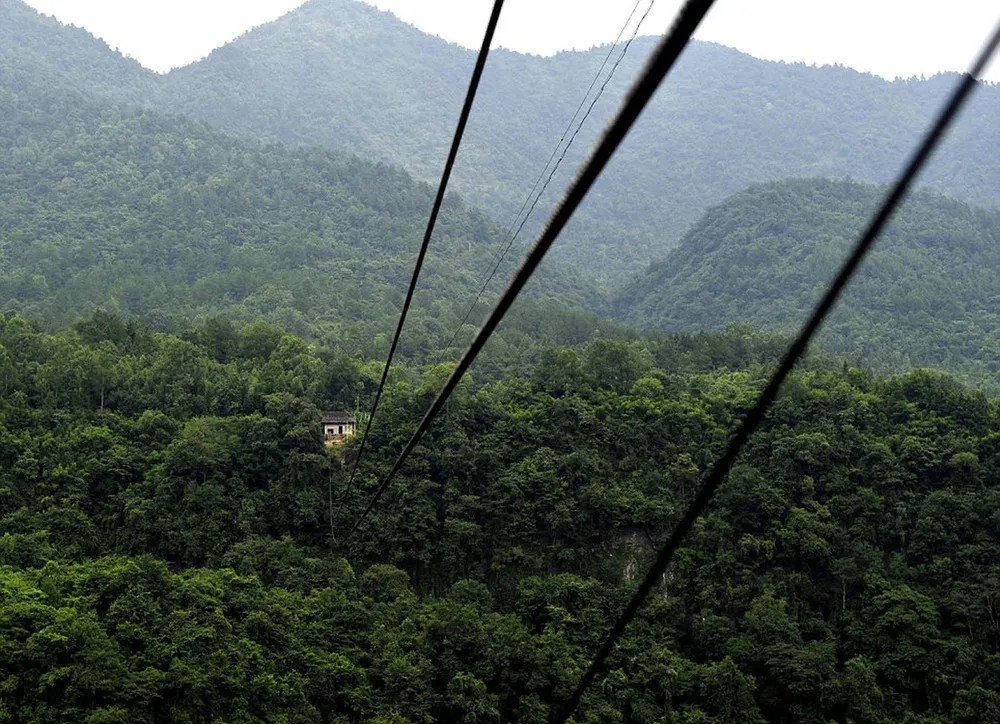 Chinese Villagers Zip Line