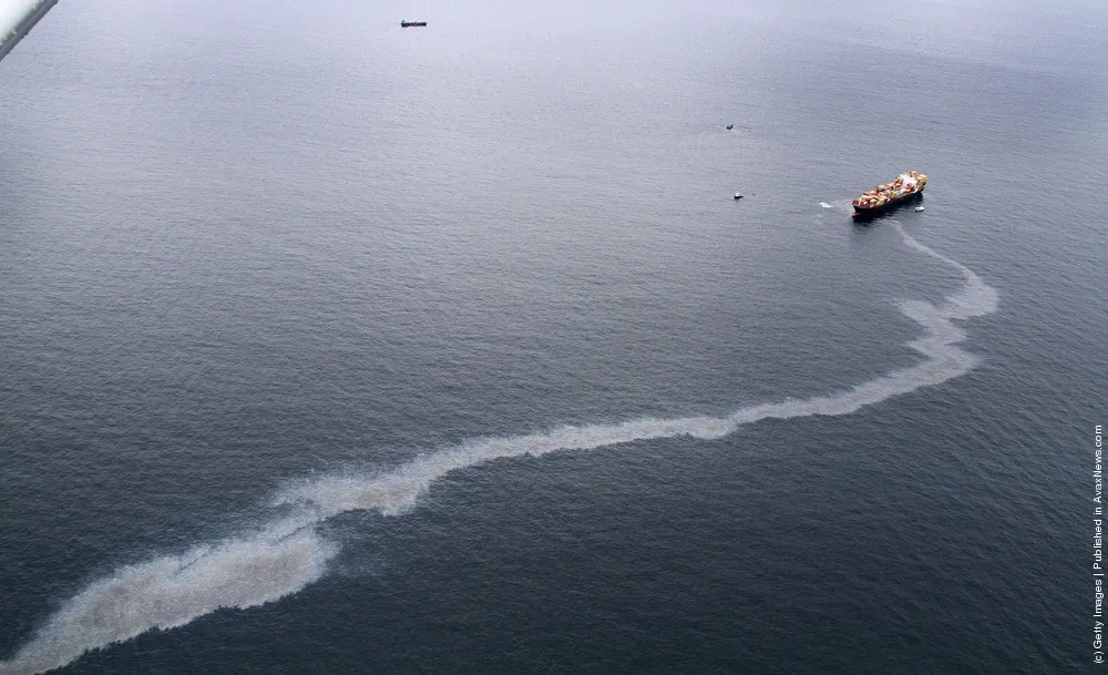 Oil Spill Grows In New Zealand