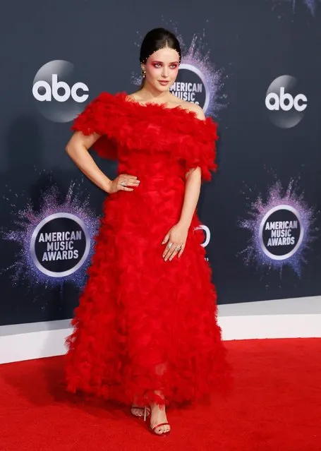 Katherine Langford arrives at the 2019 American Music Awards at Microsoft Theater on November 24, 2019 in Los Angeles, California. (Photo by Danny Moloshok/Reuters)