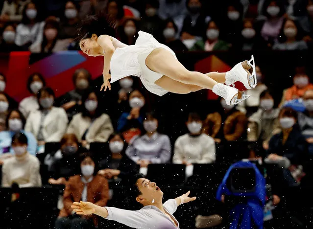 Japan's Riku Miura and Ryuichi Kihara perform during the pairs free skating event of the World Figure Skating Championships in the Saitama Super Arena, Saitama, Japan on March 23, 2023. (Photo by Kim Kyung-Hoon/Reuters)