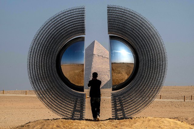 “The Shen”, an art installation by Mert Ege Kose, is seen in the “Forever Is Now” art exhibition at the Giza pyramid complex in Egypt on Tuesday, November 11, 2025. (Photo by Khaled Desouki/AFP Photo)