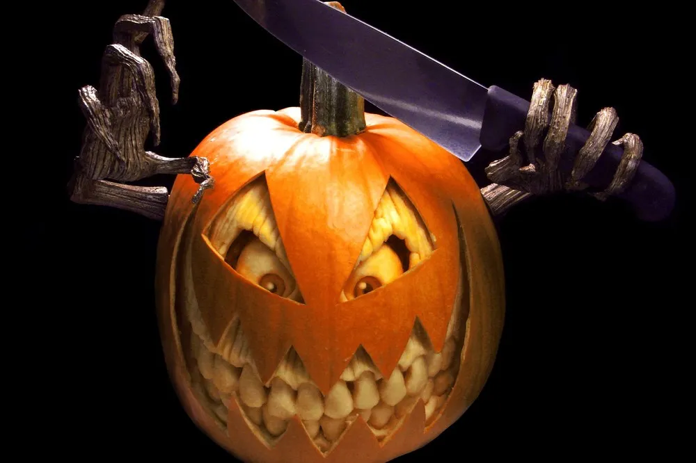 Expert Pumpkin Carvers Create Halloween Horrors