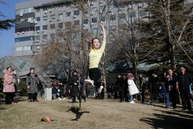 Student Liu Yitong performs for the media after her preliminary examination at Beijing Film Academy in Beijing, China February 8, 2017. (Photo by Jason Lee/Reuters)