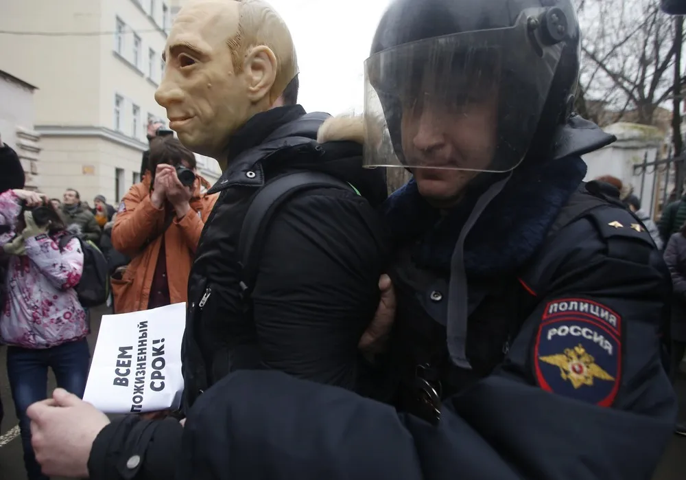 Activists Protesting Putin in Moscow
