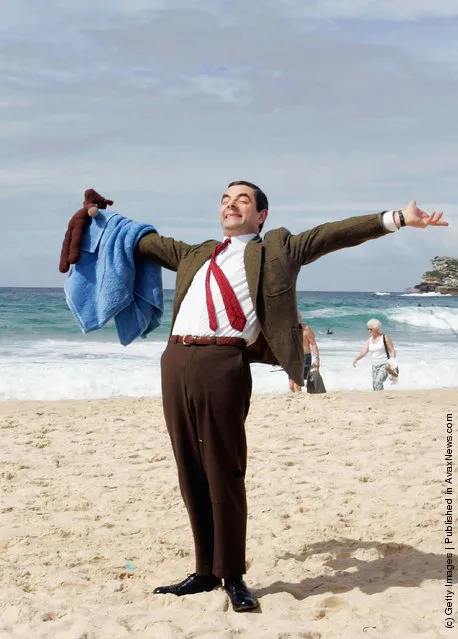 Check out this transparent Mr Bean  Mr Bean posing PNG image
