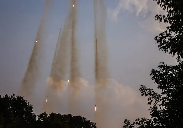 Surface-to-surface missile complex Grad of Ukrainian army fires during fighting between militants and Ukrainian forces in Donetsk region, Ukraine, 07 August  2014. The death toll mounted on 06 August as Ukrainian and separatist forces fought for control of several eastern cities, with Western powers expressing concern about the possibility of a Russian incursion. (Photo by Roman Pilipey/EPA)