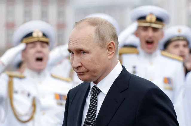 Russia's President Vladimir Putin attends a parade marking Navy Day in Saint Petersburg, Russia on July 31, 2022. (Photo by Maxim Shemetov/Reuters)