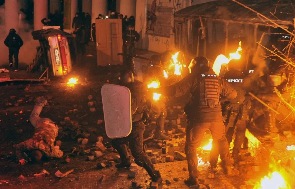 Ukraine Protests Turn Into Fiery Street Battles