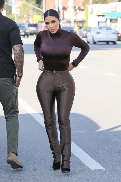 Kim Kardashian puts her curves on display during a shopping outing at Sap and Honey in Sherman Oaks on January 22, 2020. (Photo by Backgrid USA)