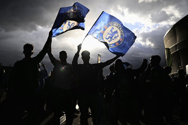 Chelsea fans arrive for the Europa Conference League final soccer match between Real Betis and Chelsea in Wroclaw, Poland, Wednesday, May 28, 2025. (Photo by Denes Erdos/AP Photo)