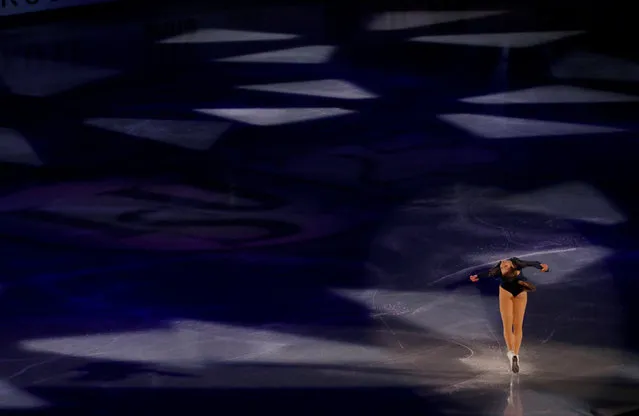Carolina Kostner of Italy performs in the gala exhibition during the ISU Grand Prix of Figure Skating at Osaka municipal central gymnasium on November 12, 2017 in Osaka, Japan. (Photo by Kim Kyung-Hoon/Reuters)