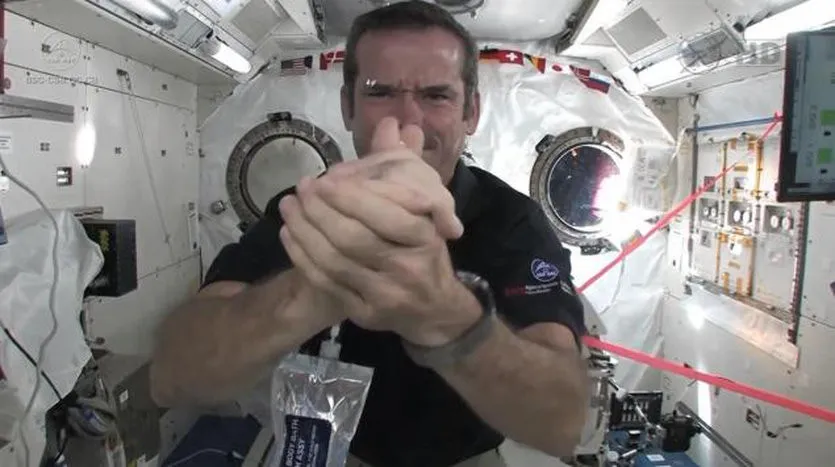 How to Wash your Hands in Space – Chris Hadfield