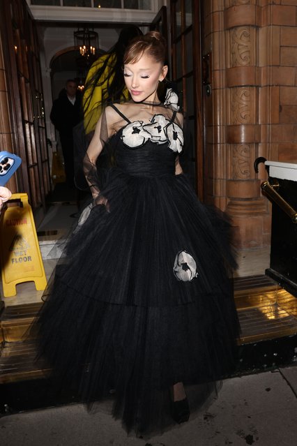 American singer-songwriter Ariana Grande leaving restaurant in Mayfair after the Wicked Premiere on November 10, 2025 in London, England. (Photo by Neil Mockford/GC Images)