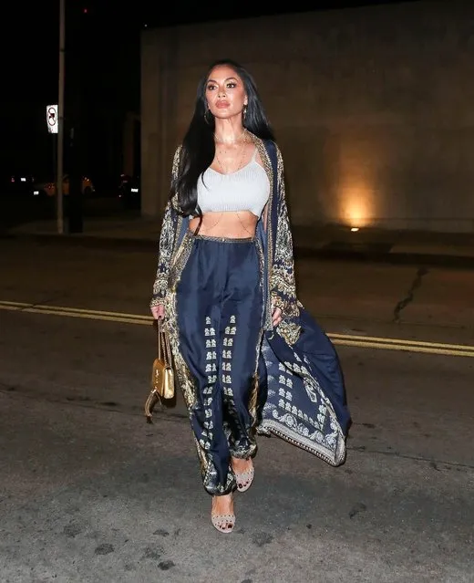 “Pussycat Dolls” singer Nicole Scherzinger doesn't shy away from flaunting her toned abs while grabbing dinner at Craig's in West Hollywood, CA. on February 11, 2022. (Photo by Roger/Backgrid USA)