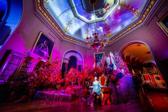 The british influencer Yani Lin in The Long Gallery dressed as the Emerald City, during a photocall for Christmas at Castle Howard with the Wonderful Wizard of Oz, at Castle Howard in Henderskelfe near York, UK on Wednesday, November 12, 2025. (Photo by Danny Lawson/PA Wire)