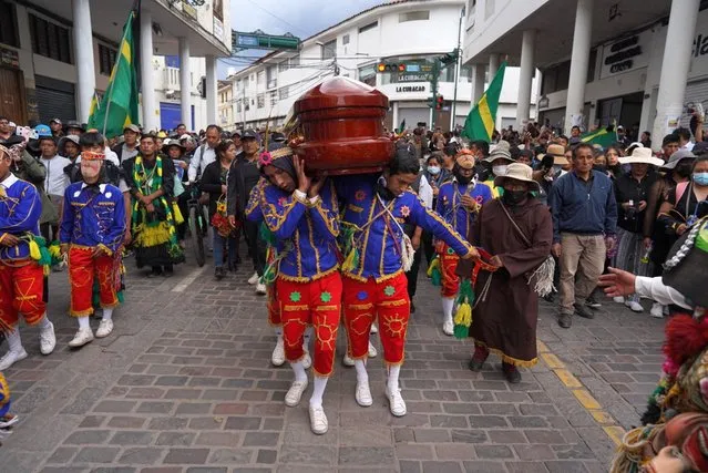 Dozens of people accompany the funeral of Remo Candia Guevara, leader of the Urinsaya Ccollana community, who died on 11 January during clashes with police during demonstrations, in Cuzco, Peru, 12 January 2023. The anti-government protests on 11 January in southern Peru reported clashes between protesters and security forces in Cuzco. (Photo by Luis Javier Maguiña/EPA/EFE/Rex Features/Shutterstock)