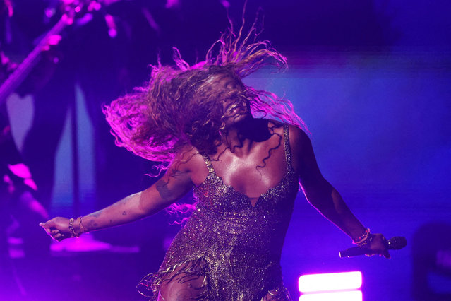 Liniker performs at the 26th Annual Latin Grammy Awards in Las Vegas, Nevada, U.S., November 13, 2025. (Photo by Mario Anzuoni/Reuters)
