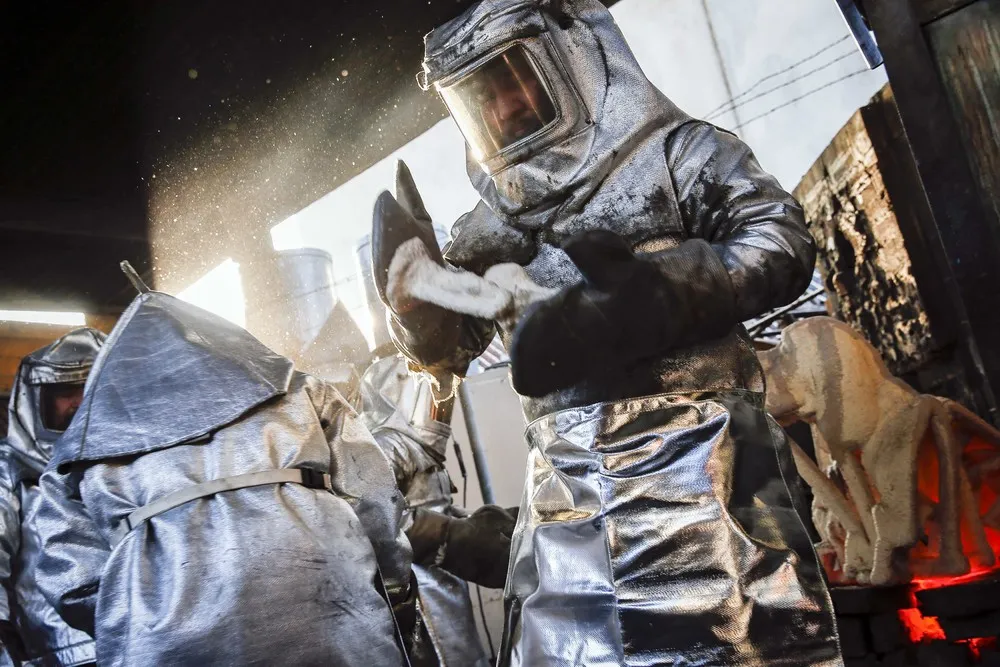 Production of the Statuettes for the 21th annual Screen Actors Guild (SAG) Awards at American Fine Arts Foundry