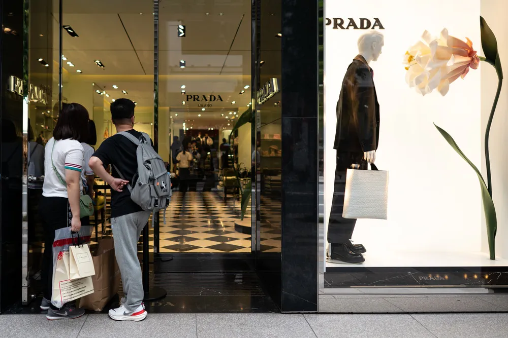 Humans and Mannequins